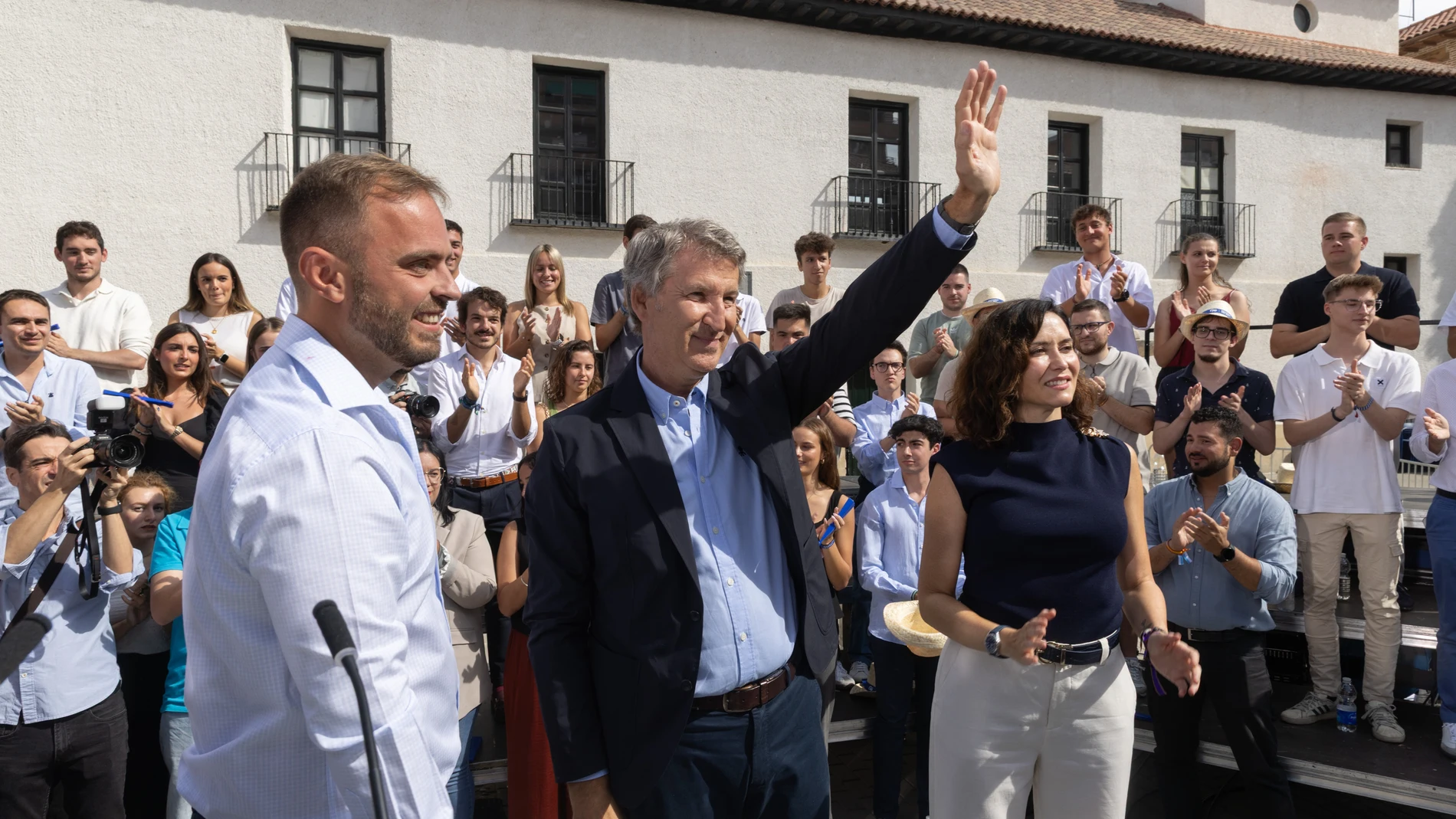 Feijóo se recrea en su 'plante' a la apertura del año judicial: "Me alegro de no estar allí"