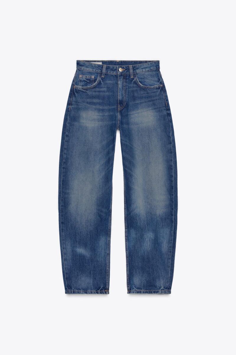 Jeans barrel tiro alto.