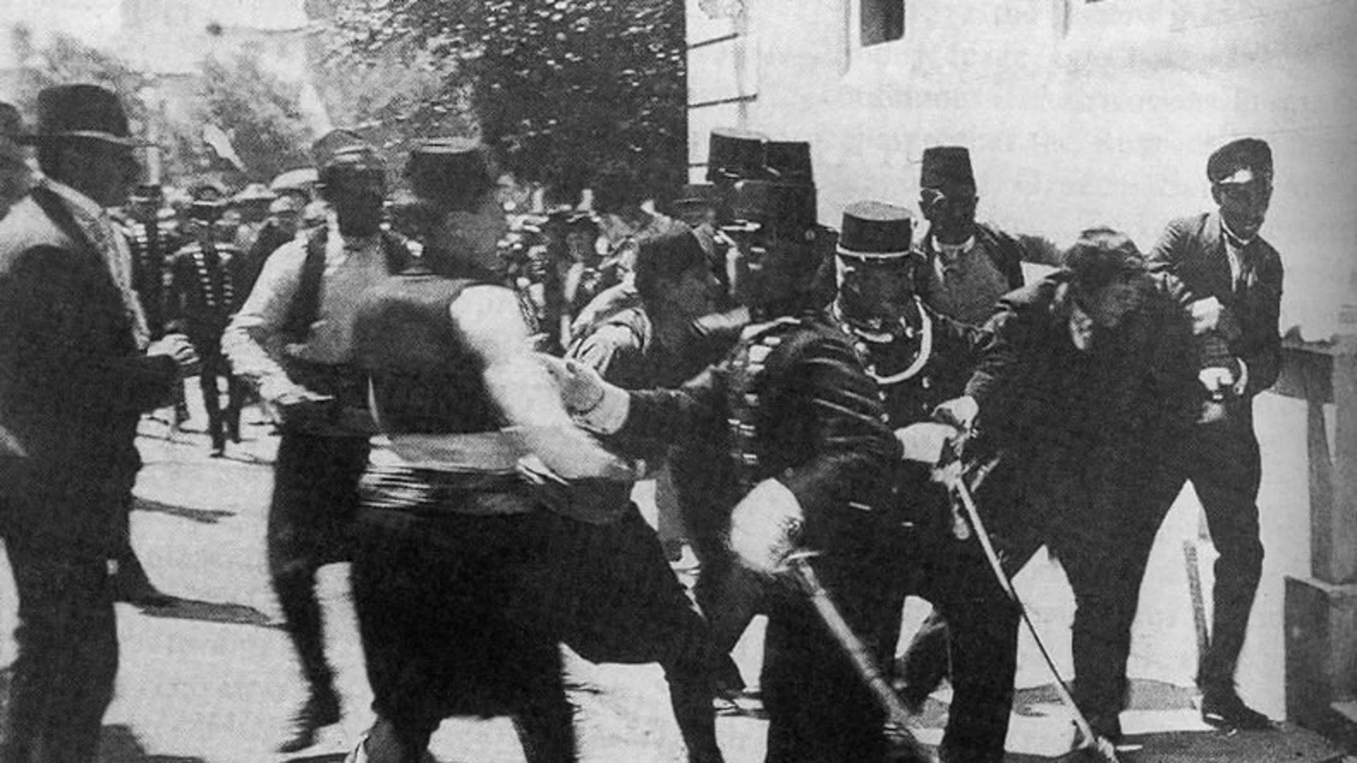 El arresto de Gavrilo Princip: las provocaciones nacionalistas que acabaron desembocando en la Primera Guerra Mundial (1914-1918)