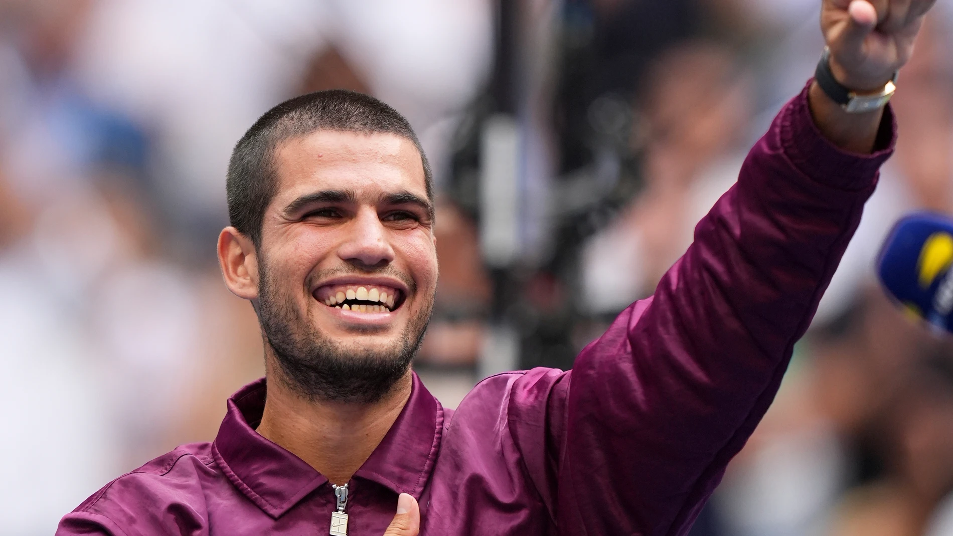 Carlos Alcaraz, of Spain, celebrates after defeating Novak Djokovic, of Serbia, during the men's singles semifinals of the U.S. Open tennis championships, Friday, Sept. 5, 2025, in New York. (AP Photo/Seth Wenig)