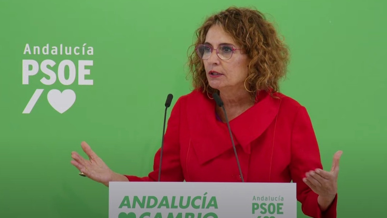 Montero dice que Moreno es "más genovés que andaluz" por no renunciar a 1.500 millones anuales de financiación