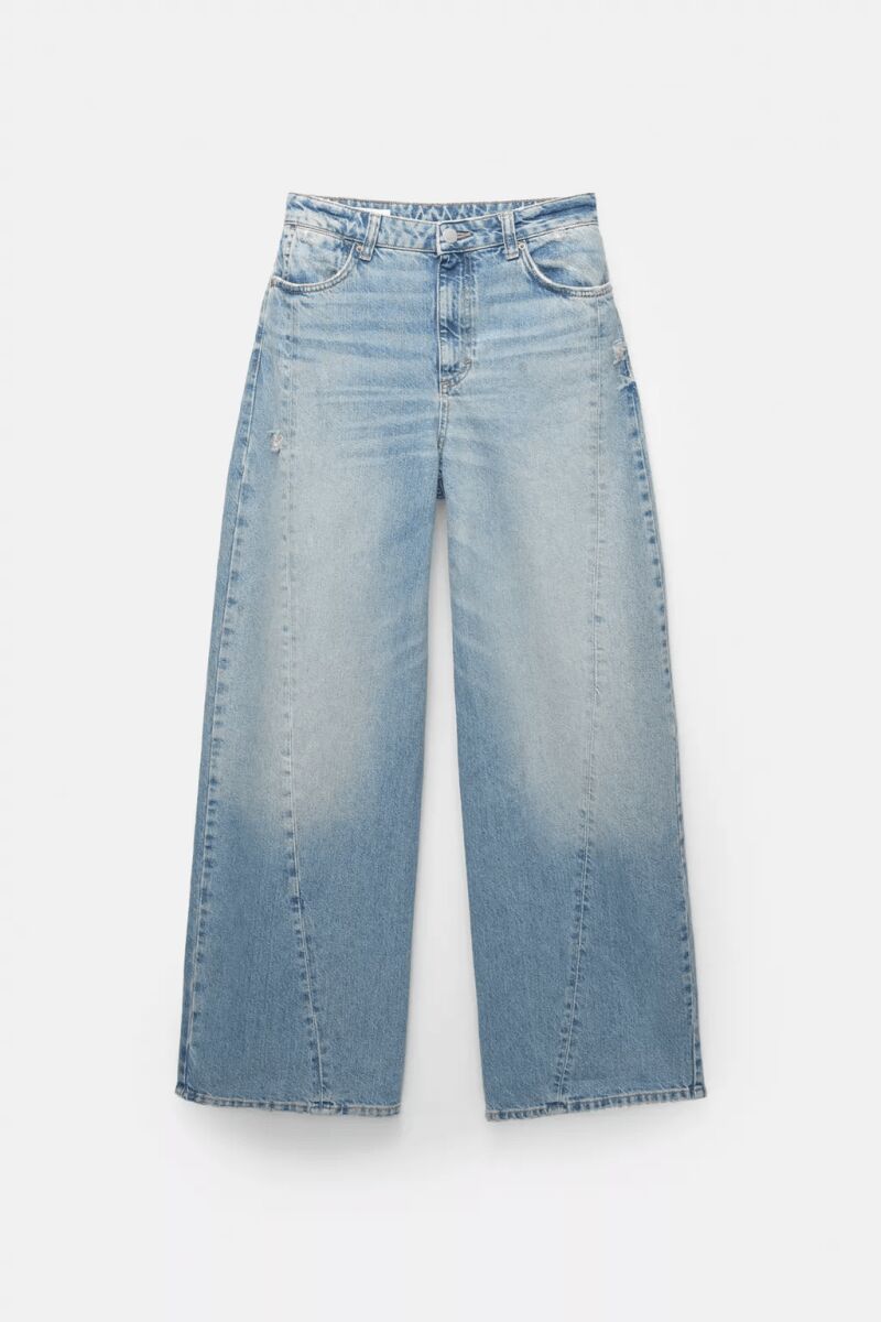 Jeans barrel tiro medio.