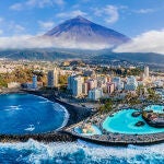 El lugar que inventó el turismo en Canarias: playas volcánicas jardín botánico y clima de eterna primavera
