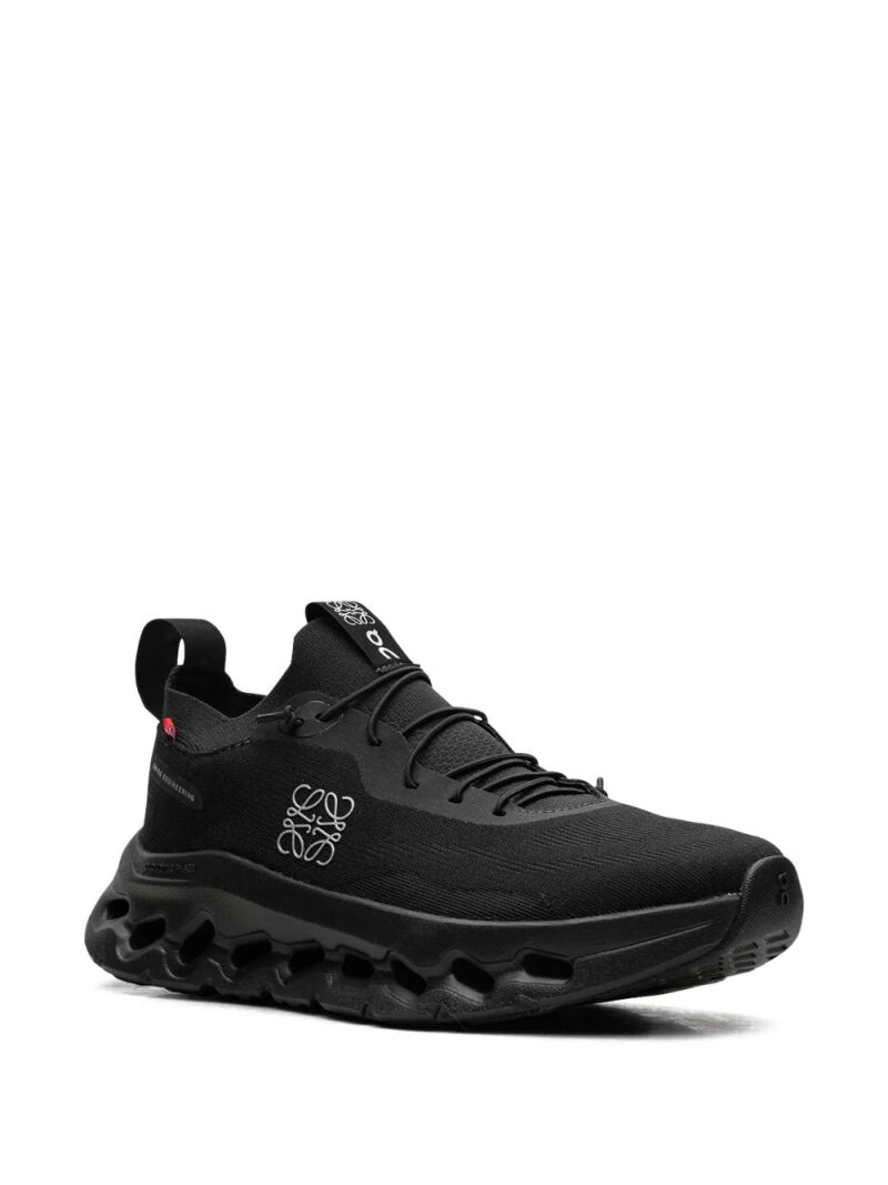 On running x Loewe cloudtilt.