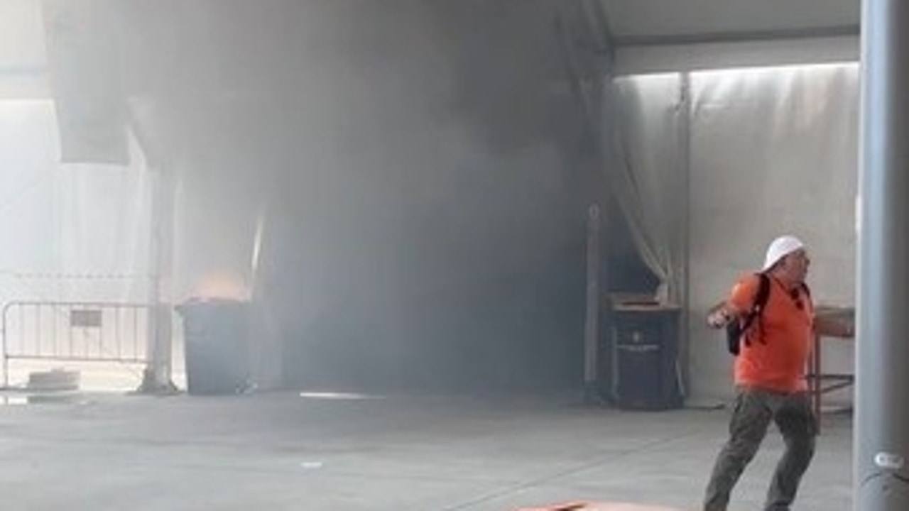 Un incendio en una freidora obliga a desalojar la caseta de Andalucía en el recinto ferial de Valladolid