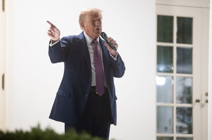 US President Trump hosts a dinner at the White House