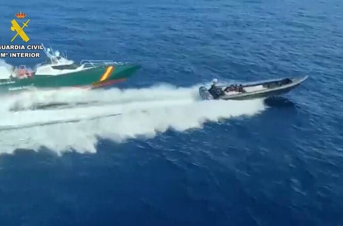 La Fiscalía alerta del "espectáculo lamentable de las narcolanchas" y del tráfico de migrantes y drogas desde Argelia
