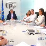 Feijóo dice que Hamás "ha aplaudido un atentado y a Sánchez": "Esto es una barbaridad de la que tiene que desmarcarse"