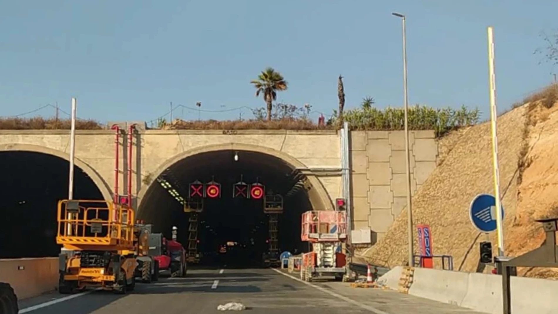 Imagen del túnel de la AP-7 de Pilar de la Horadada (Alicante) en el que se van a realizar obras