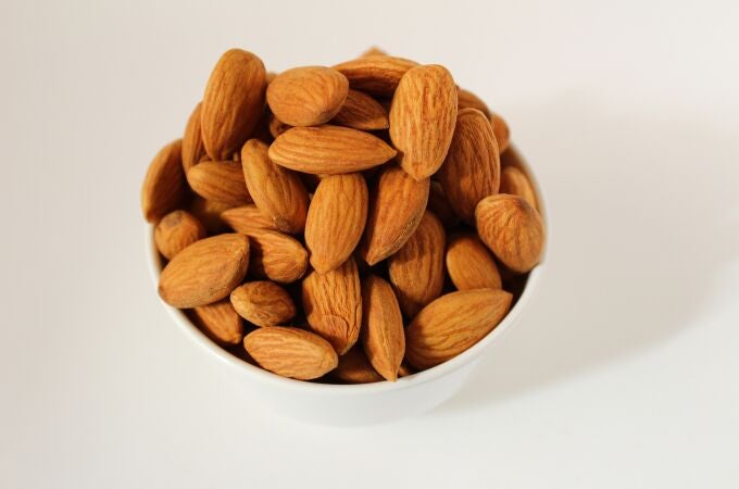 Las almendras son valiosas para tu salud, pero ¿sabes exactamente cuántas debes comer cada día?
