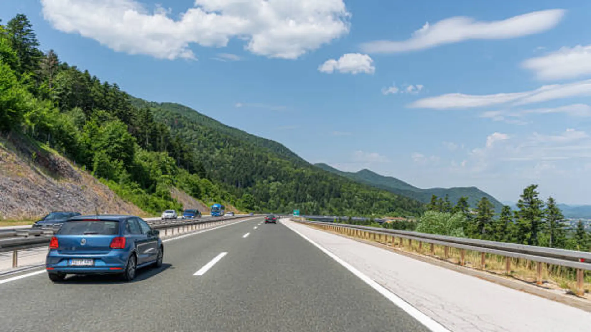 Los nuevos límites de velocidad superiores que van a ir entrando ya en vigor