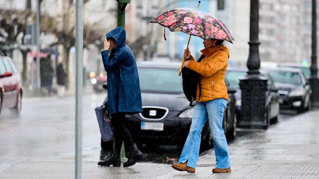 Lluvias, tormentas y oleaje activan mañana los avisos en 15 provincias, con cinco de ellas con aviso naranja