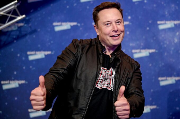 EEUU.- SpaceX, la compañía espacial de Elon Musk, compra paquetes de frecuencias a EchoStar por casi 14.500 millones