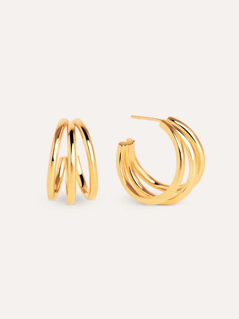 Pendientes de aro triple.