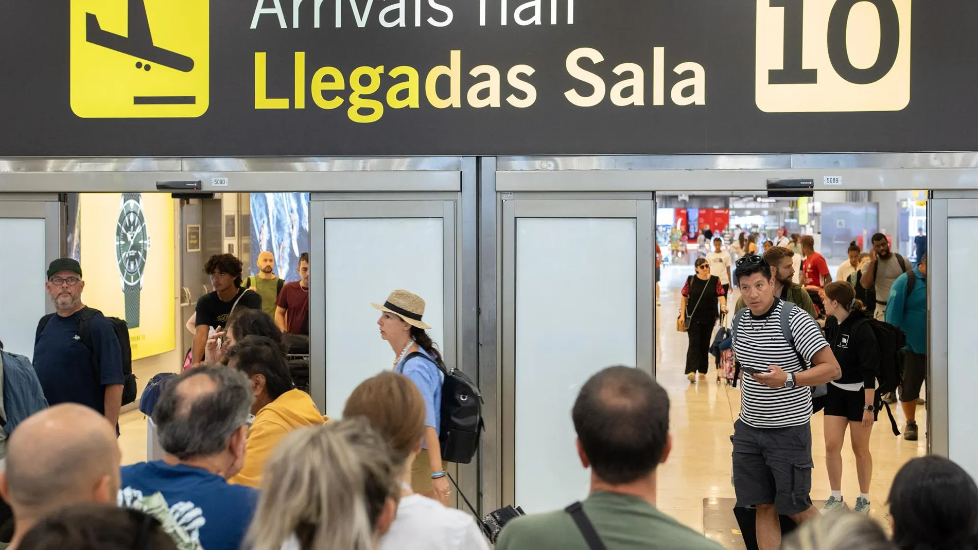 Economía.- Barajas, El Prat y Paris-Orly, los tres aeropuertos europeos que más reclamaciones generan, según Reclamio