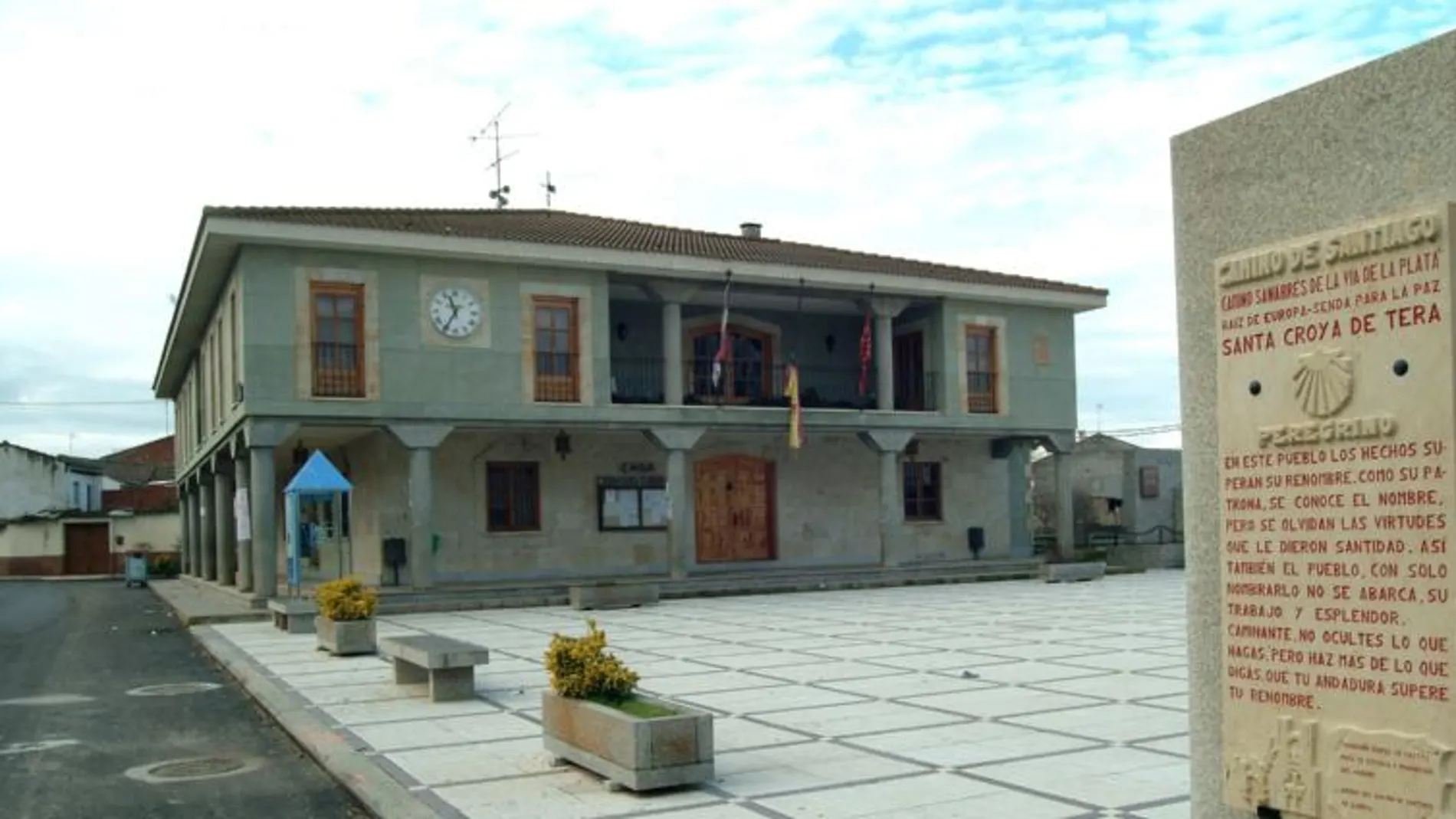 Ayuntamiento de Santa Croya de Tera