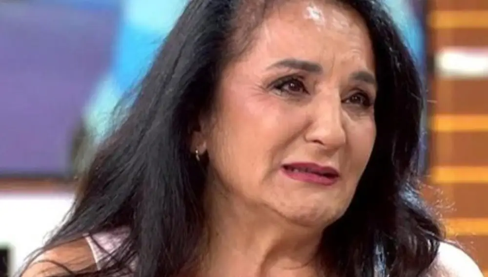 Inma, la madre de Michu, se sienta por primera vez en un plató tras la muerte de su hija