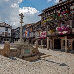 ¿Cuál es el primer pueblo de España declarado Conjunto Histórico-Artístico?