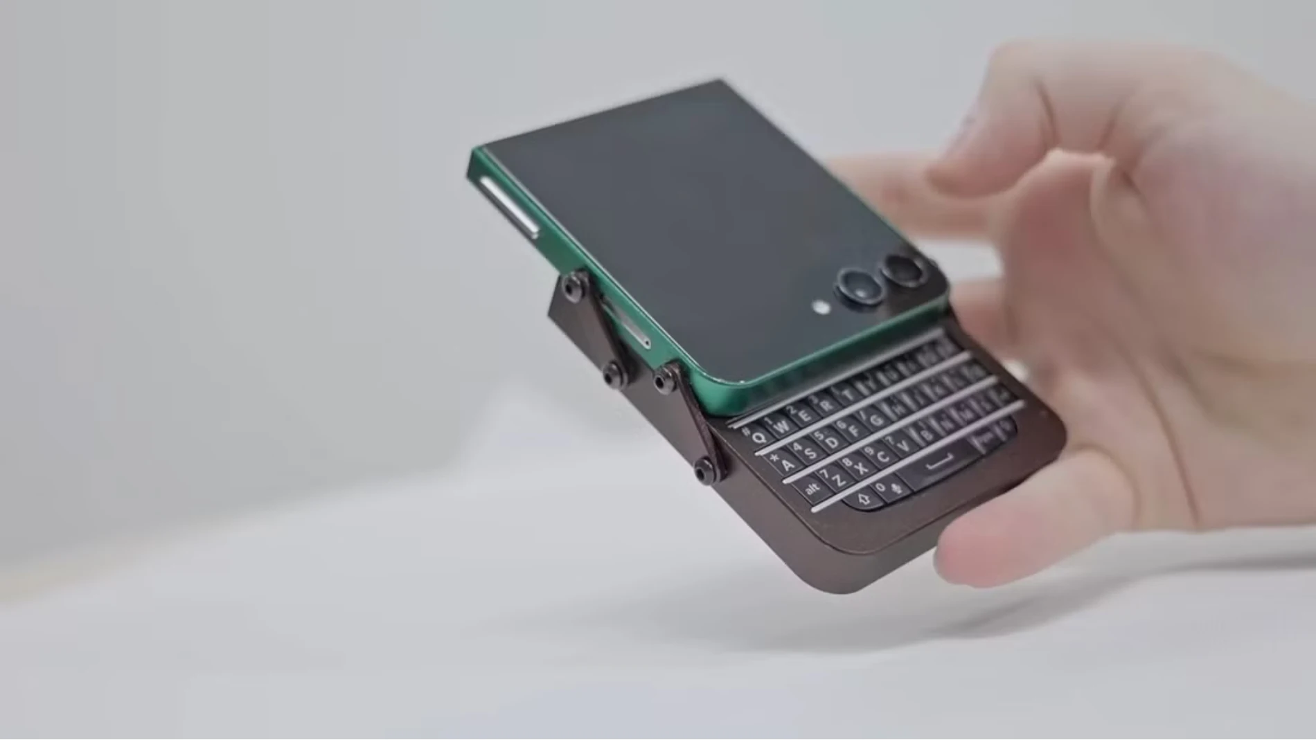 Así es el increible movil Android creado por Marcin Plaza