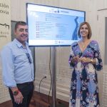 La vicepresidenta y diputada del Área de Promoción Provincial y Desarrollo Rural Sostenible, Magdalena Rodríguez, y el alcalde de la localidad, José María Galindo, presentan la iniciativa