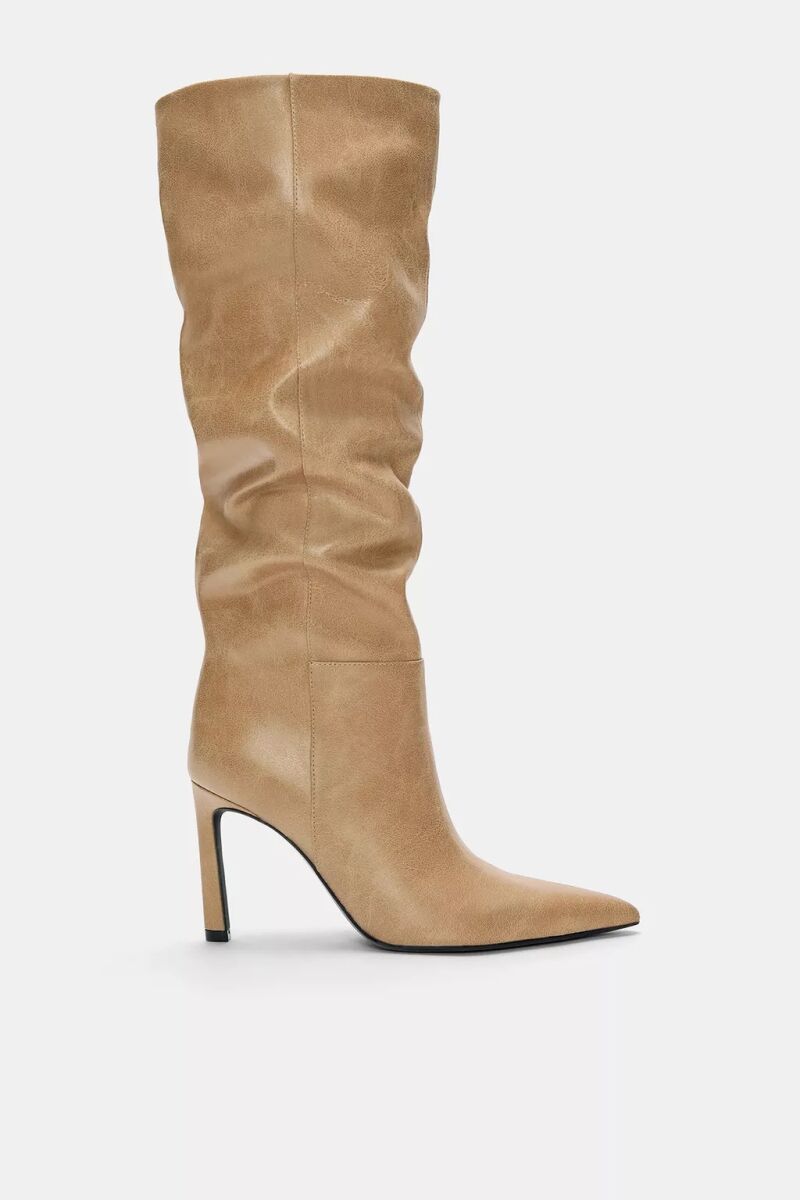 Botas de efecto arrugado.