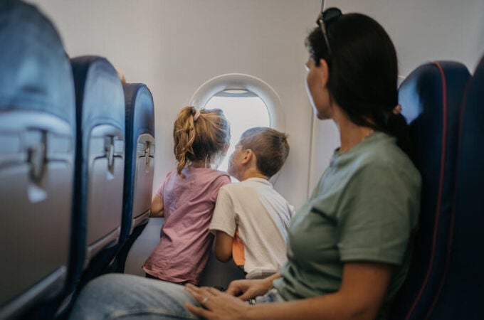 Los artículos que puedes solicitar gratis en el avión si viajas en clase económica 