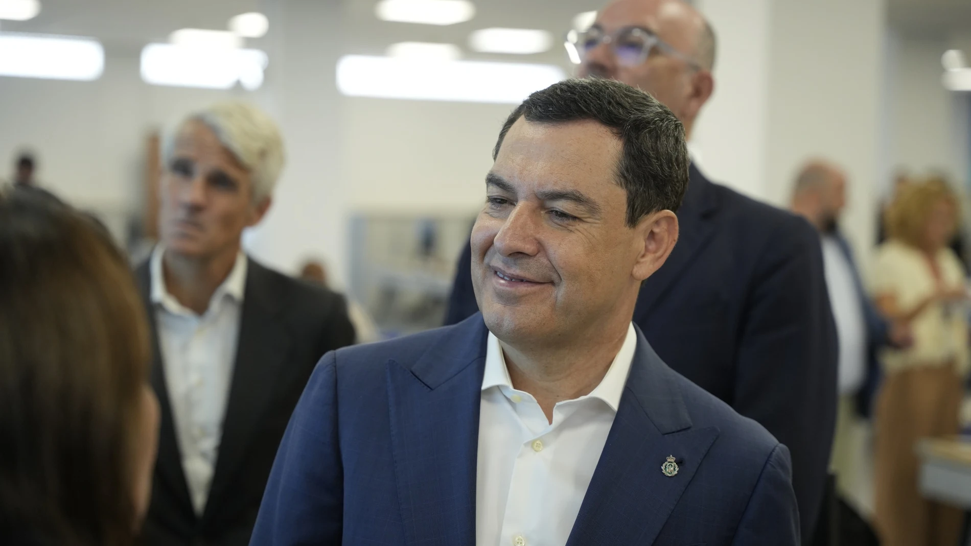 El presidente de la Junta de Andalucía, Juanma Moreno, este lunes en Granada