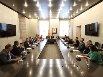 UE.- Ordeig y Sàmper abordan con el sector porcino catalán los aranceles provisionales de China