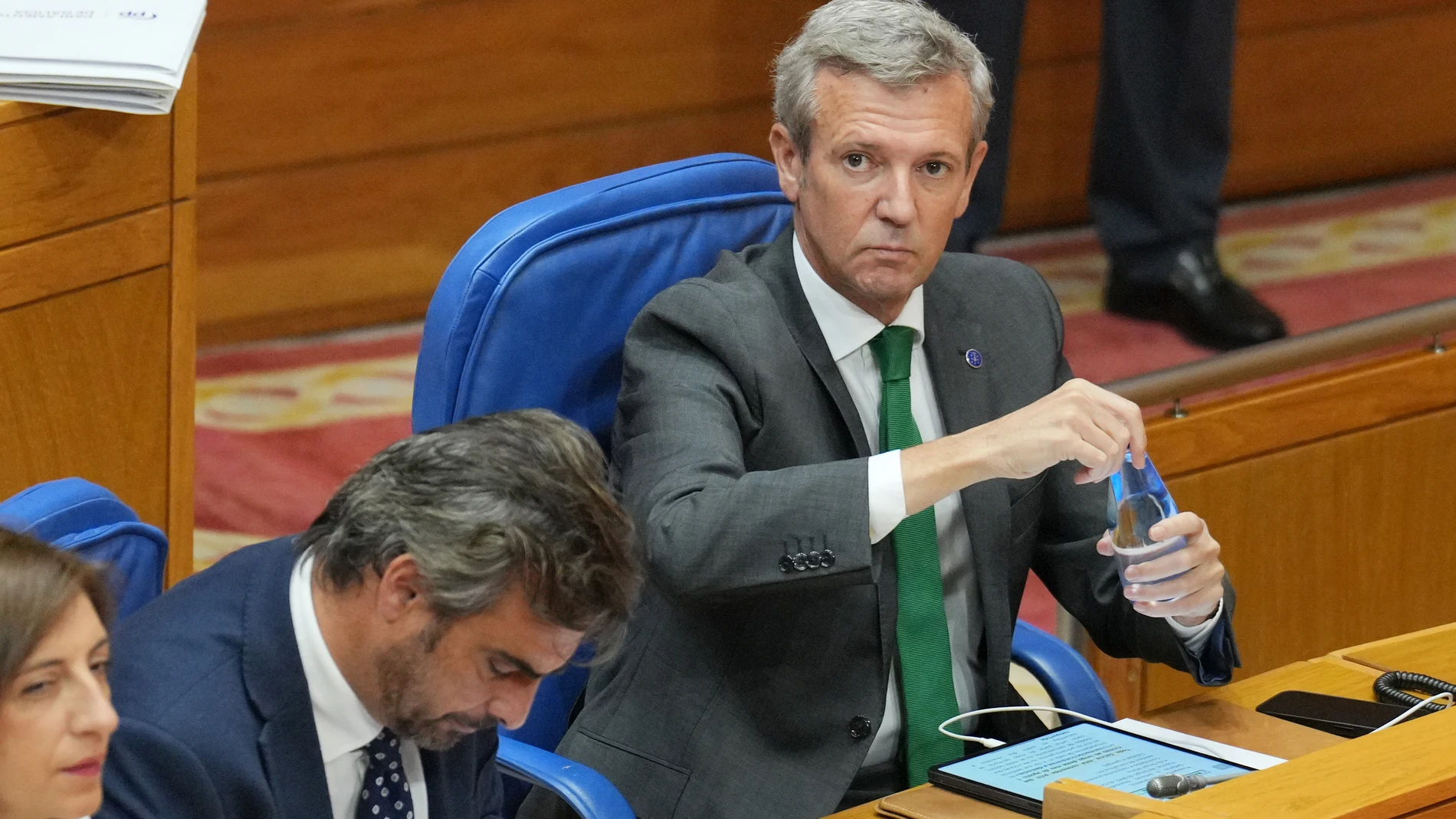 El presidente de la Xunta de Galicia, Alfonso Rueda, comparece en el Parlamento gallego, a 9 de septiembre de 2025, en Santiago de Compostela, A Coruña, Galicia (España). Rueda comparece por iniciativa propia para explicar la gestión del Ejecutivo ante la ola de incendios de este verano que ha devastado cerca de 96.000 hectáreas en la comunidad. La sesión abre el nuevo periodo parlamentario. 09 SEPTIEMBRE 2025 Álvaro Ballesteros / Europa Press 09/09/2025