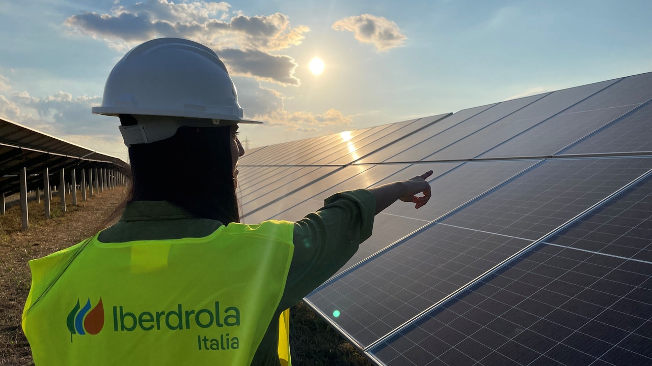 Iberdrola y Selex sellan un acuerdo renovable de 1.250 GWh para impulsar la energía verde en Italia