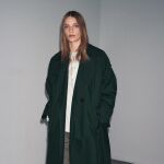 La garbardina verde de Zara que ya triunfa en TikTok.