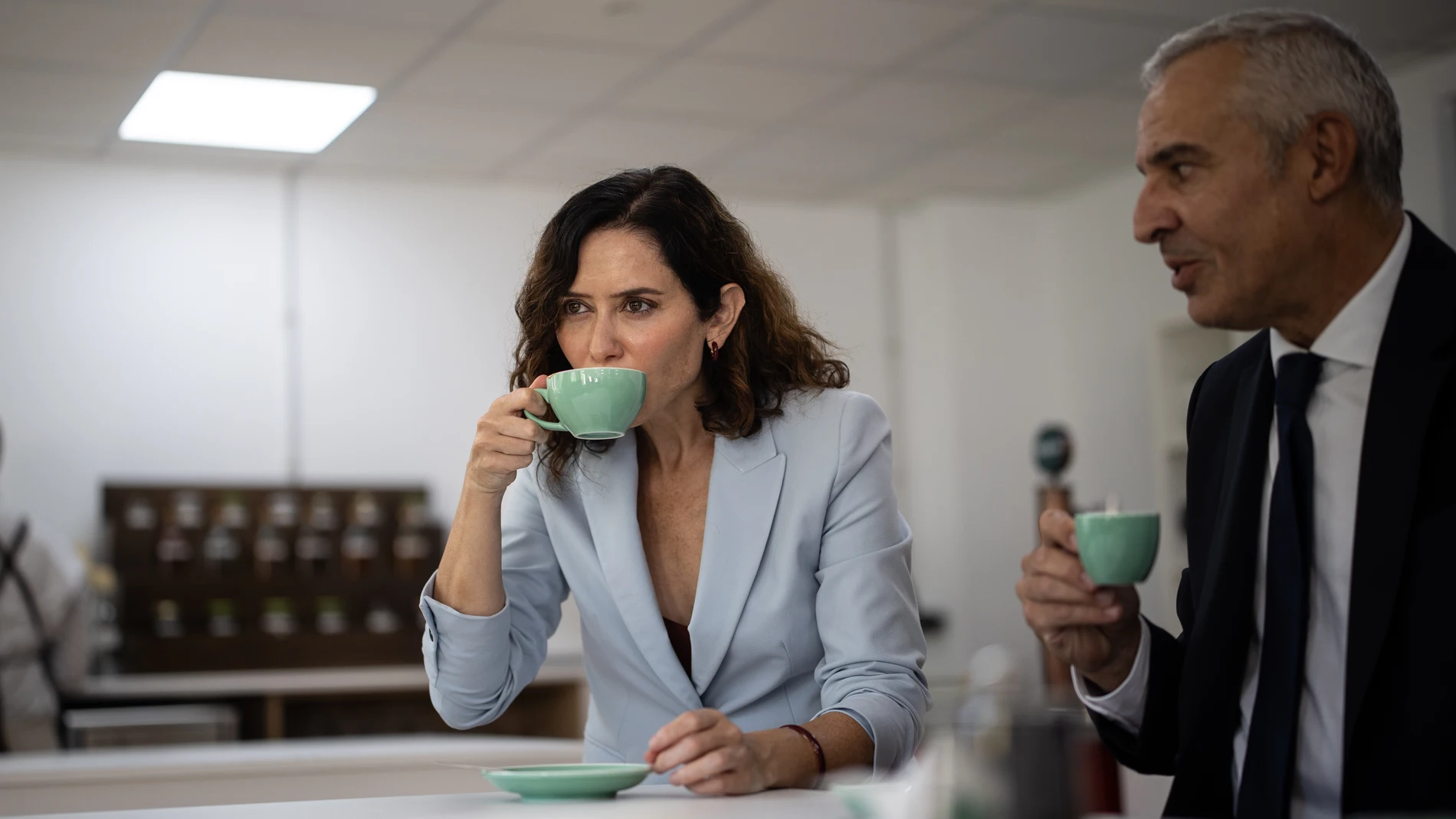 La presidenta de la Comunidad de Madrid, Isabel Díaz Ayuso, visita el Centro Integrado de Formación Profesional Simone Ortega de Móstoles, a 9 de septiembre de 2025, en Móstoles, Madrid (España). La presidenta de la Comunidad de Madrid, ha visitado el centro con motivo del inicio del curso escolar. 09 SEPTIEMBRE 2025 Alejandro Martínez Vélez / Europa Press 09/09/2025
