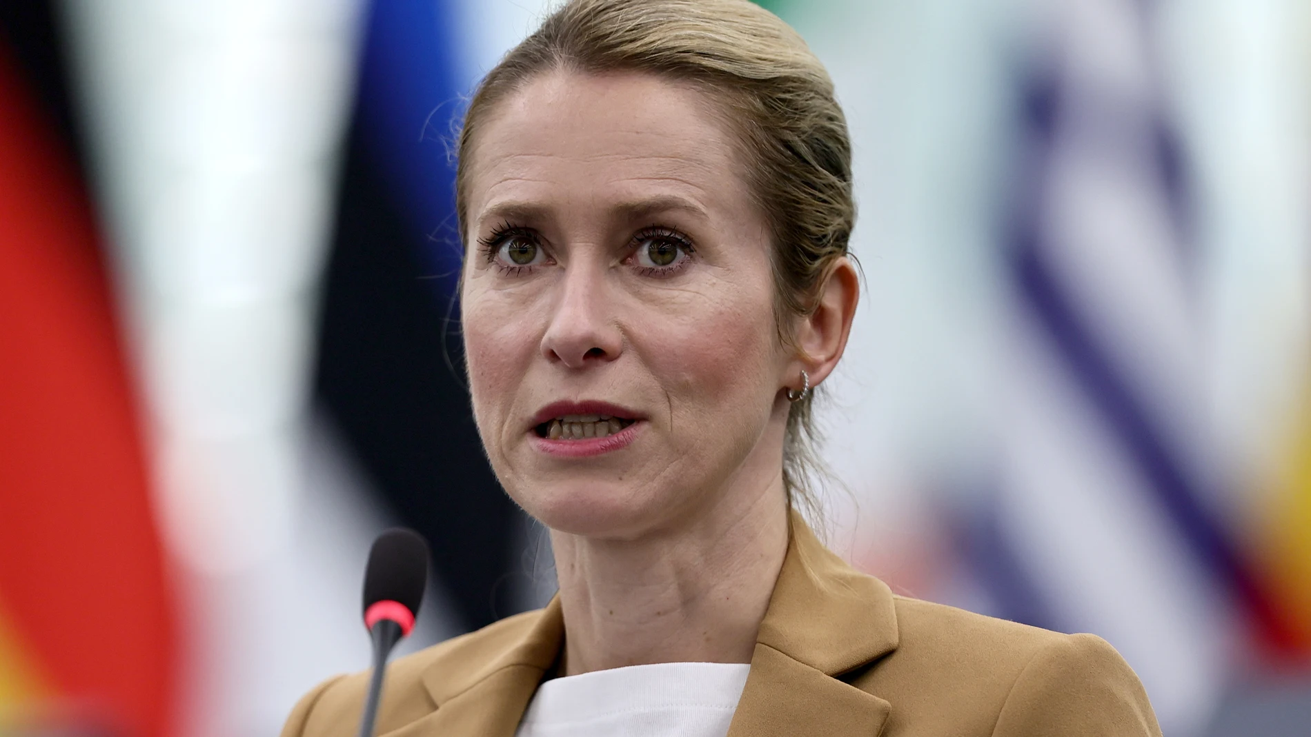 STRASBOURG (France), 09/09/2025.- European High Representative for Foreign and Security Policy Kaja Kallas speaks during a debate on 'EU action to ensure security guarantees and just peace for Ukraine' at the European Parliament in Strasbourg, France, 09 September 2025. The current plenary session runs from 08 until 11 September 2025. (Francia, Ucrania, Estrasburgo) EFE/EPA/RONALD WITTEK