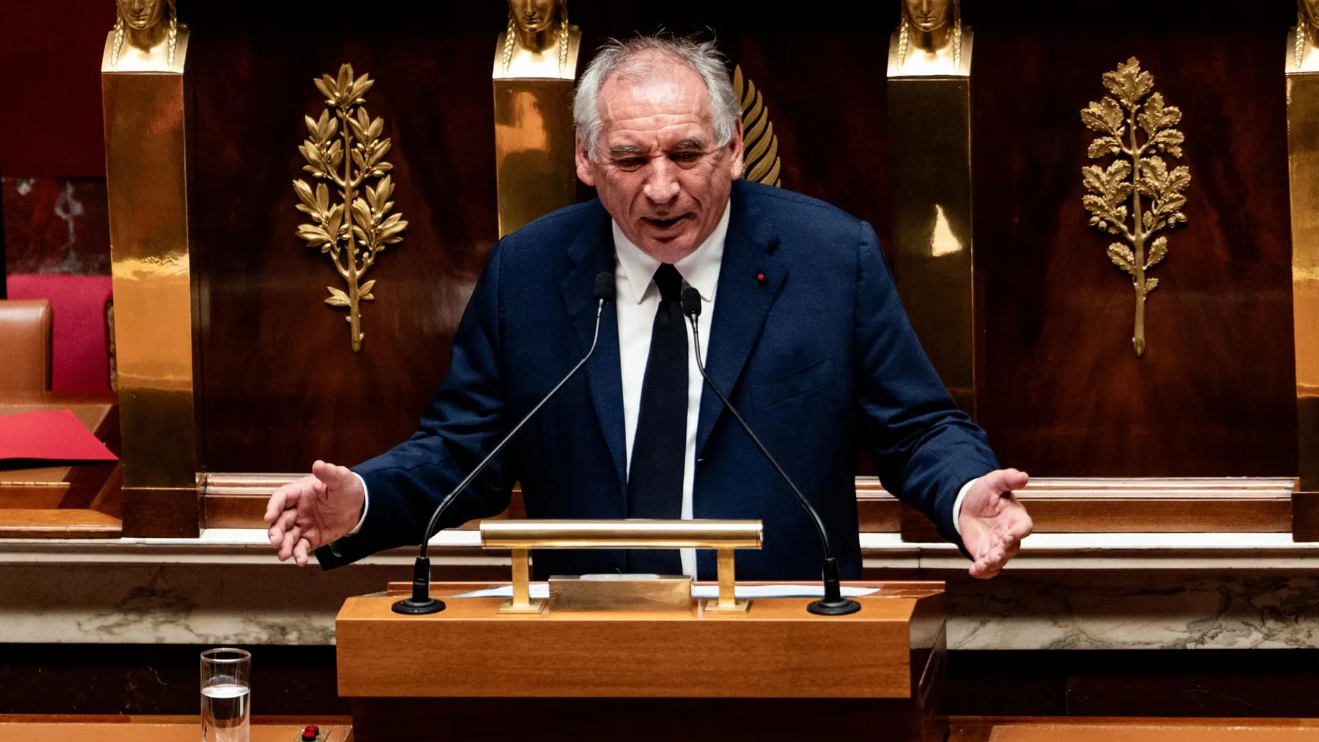 VÍDEO: Francia.- Bayrou formaliza su dimisión ante Macron, que debe ahora nombrar sustituto