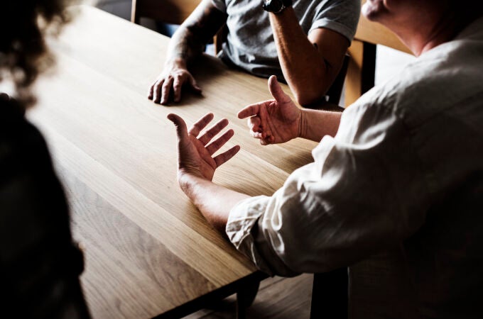 6 formas inteligentes de responder a alguien cuando te insulta, manteniendo la calma