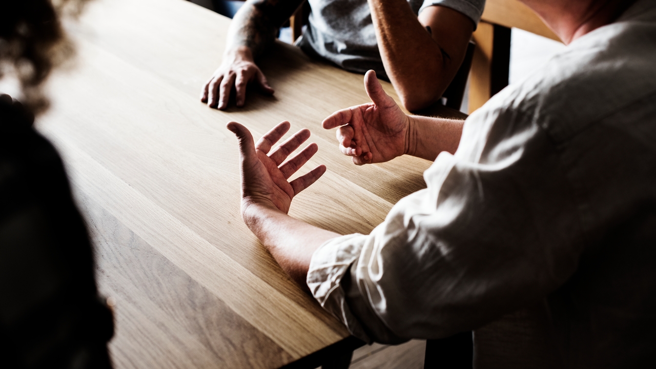 6 formas inteligentes de responder a alguien cuando te insulta, manteniendo la calma