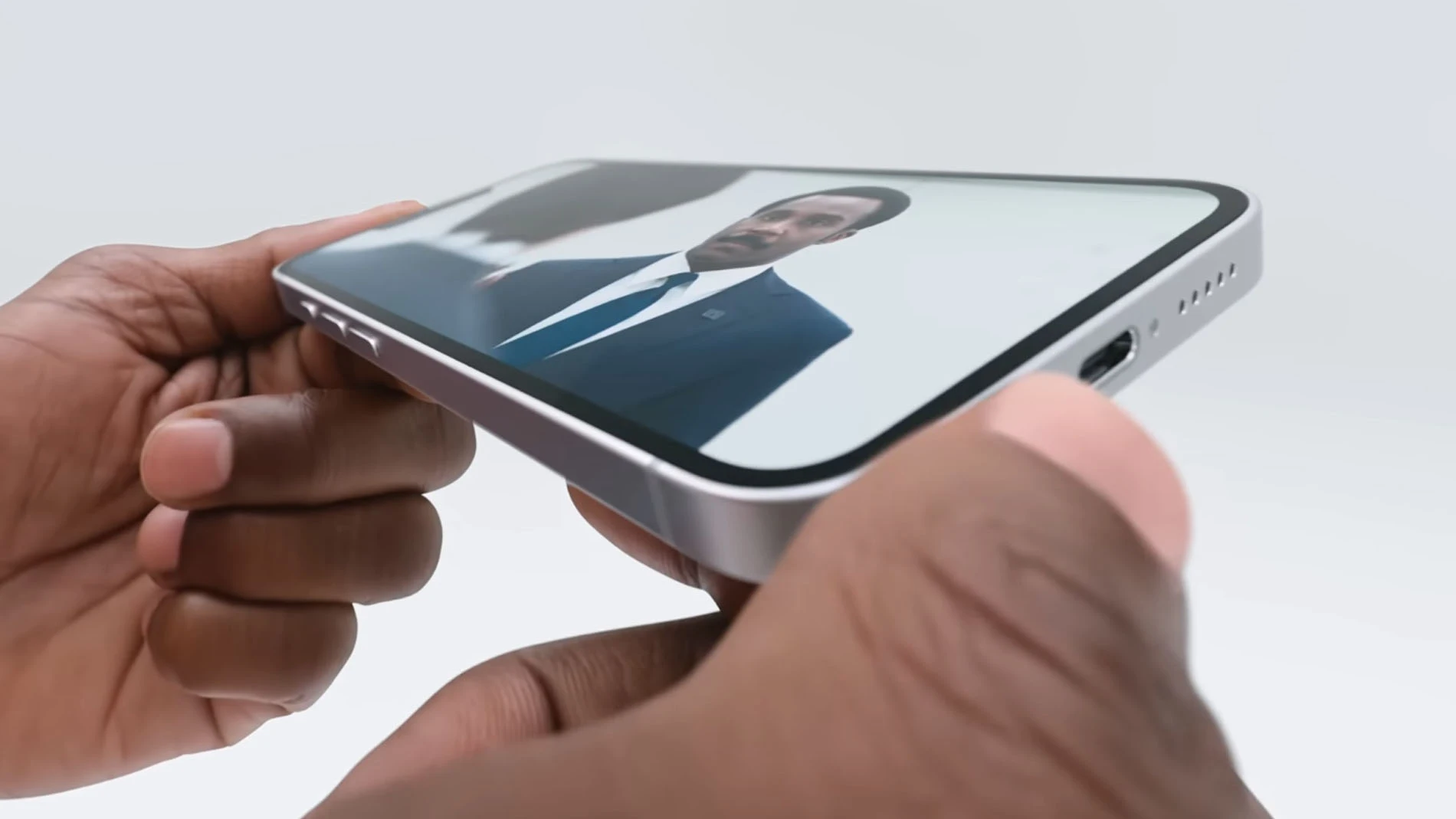iPhone 16e
