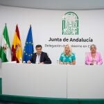 La delegada de la Junta de Andalucía en Cádiz, Mercedes Colombo, el alcalde de Cádiz, Bruno García, y la subdelegada del Gobierno en la provincia, Blanca Flores, en la primera reunión preparatoria del simulacro 'Respuesta25'