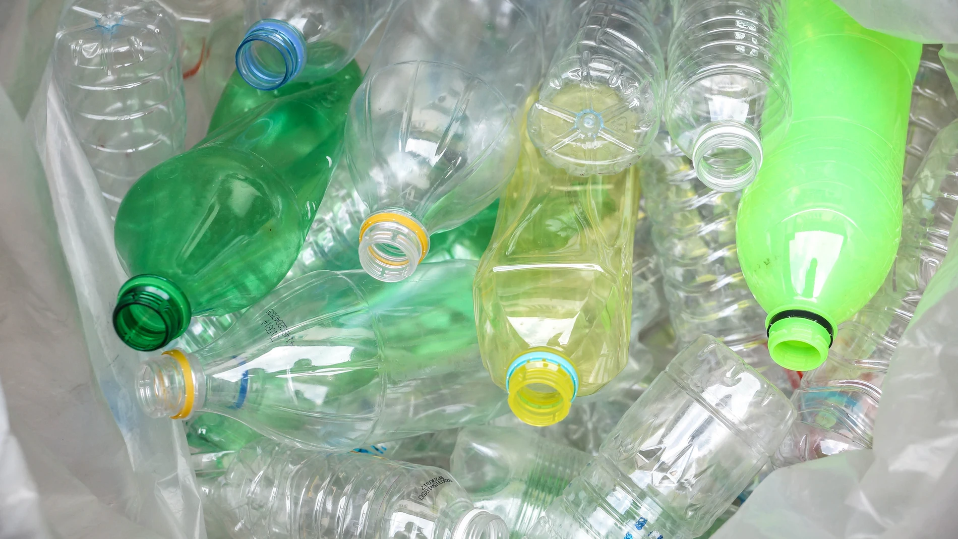 Botellas de plástico