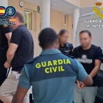 Golpe conjunto de la Policía Nacional y la Guardia Civil a un grupo de robos en viviendas en Alicante, Murcia y Córdoba