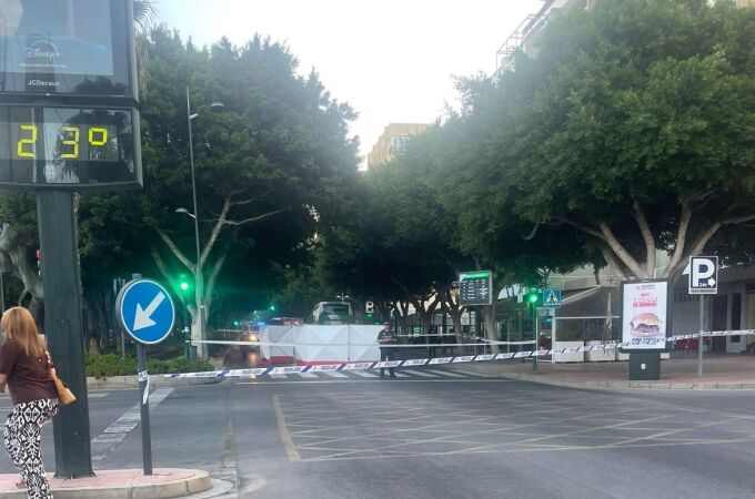Avenida Federico García Lorca de Almería, donde se ha producido el atropello mortal de una mujer de 53 años.