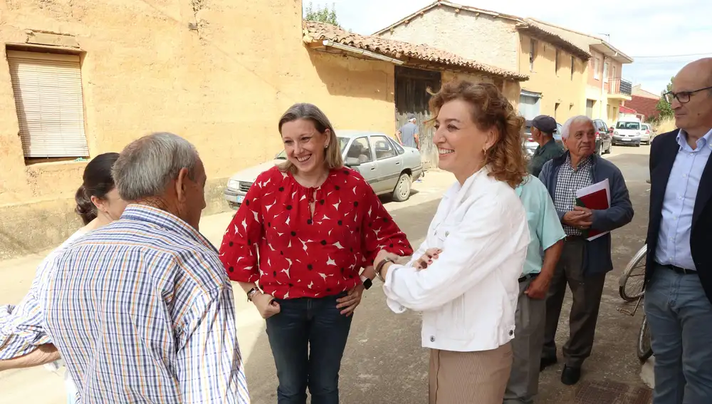 Blanco y Pardo se reúnen con vecinos y con alcaldes de los pueblos de Zamora afectados por el incendio de Molezuelas de La Carballeda