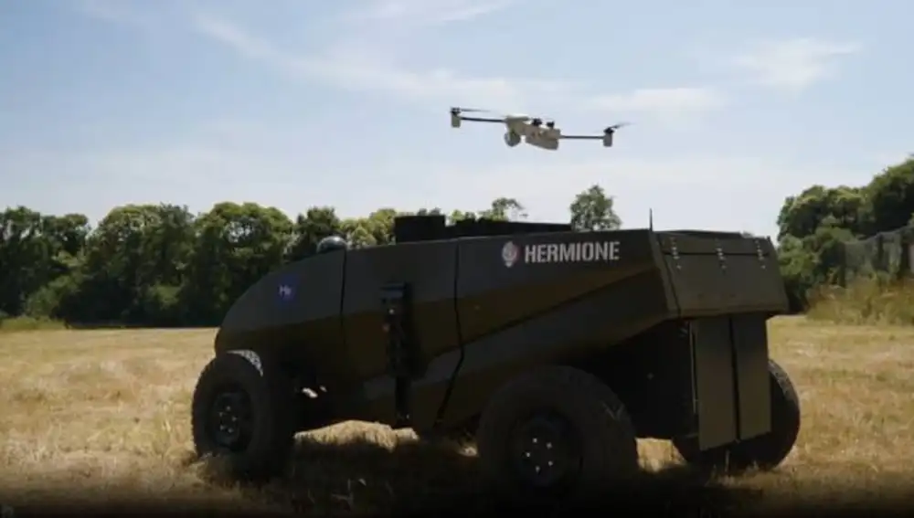 Hermione con carga de drones.
