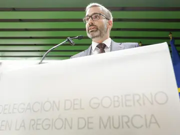 Toma de posesión de Francisco Lucas como delegado del Gobierno en la Región de Murcia El nuevo delegado del Gobierno en la Región, Francisco Lucas, toma posesión de su cargo, en el edificio de usos múltiples de la Delegación del Gobierno, a 12 de septiembre de 2025, en Murcia, Región de Murcia (España). Francisco Lucas ha tomado posesión como delegado del Gobierno en la Región de Murcia en un acto institucional, confirmando su nombramiento realizado por el Consejo de Ministros el 2 de septiembre de 2025. 12 SEPTIEMBRE 2025 Edu Botella / Europa Press 12/09/2025