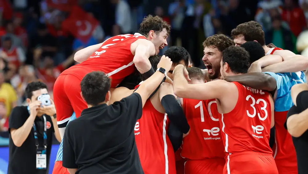 FIBA EuroBasket 2025 semi final - Greece vs Turkey
