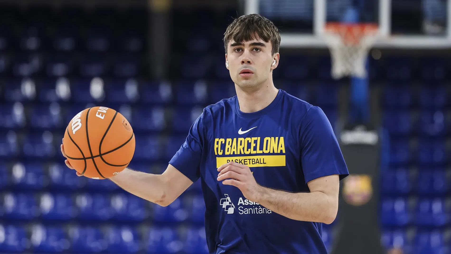 Juan Núñez se ha resentido de su lesión en la rodilla derecha