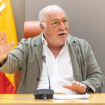 Pere Navarro inaugura la Jornada técnica ‘Seguridad vial y furgonetas’