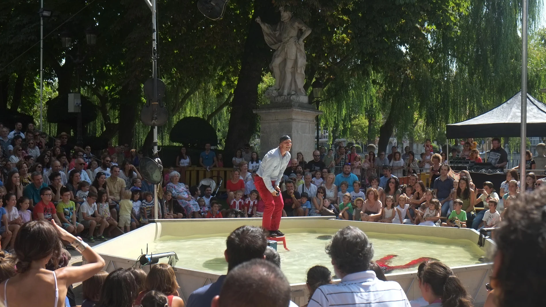 Las artes escénicas toman las calles de Burgos