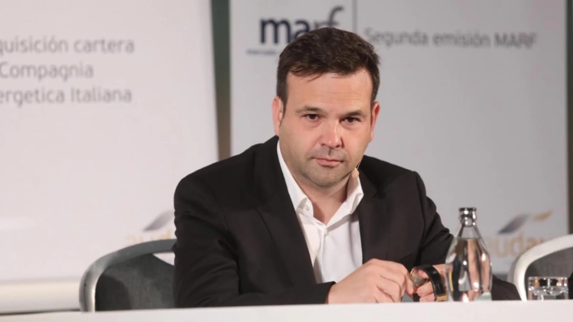 José Elías desafía a la lógica: "Si eres asalariado, es mejor que compres un piso, pero si vas sobrado de dinero, debes alquilar"