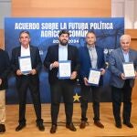 AV.- López Miras y las organizaciones agrarias firman un "frente común" para reclamar una PAC justa con la Región